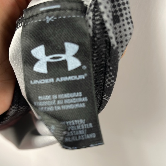 Men’s Batman under armour compression tshirt - Picture 6 of 6